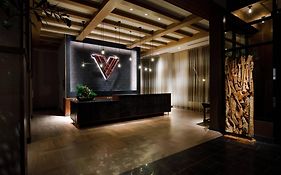 Hotel Vin, Grapevine, Autograph Collection